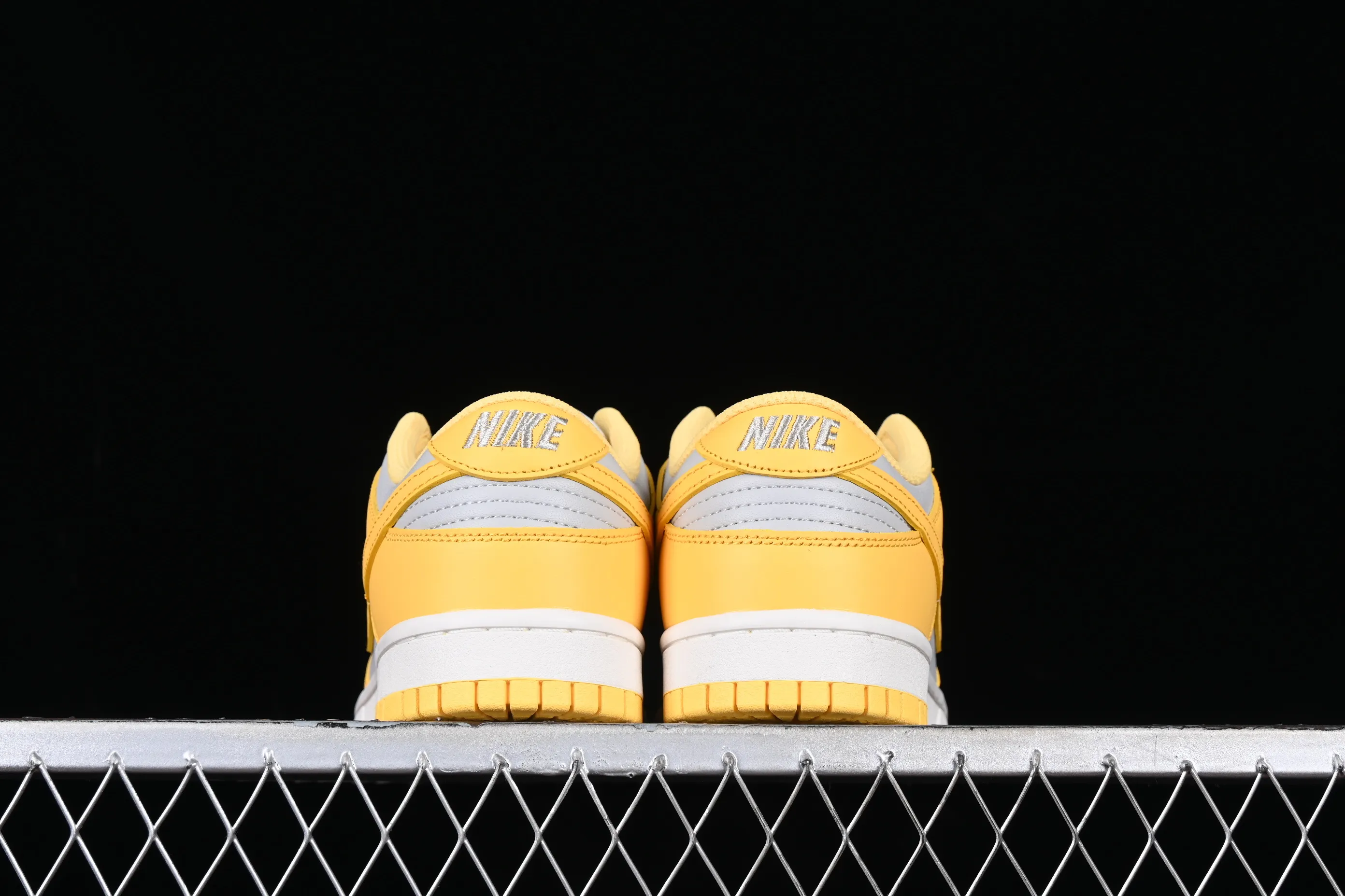 All Categories Nk SB Dunk Series Nk SB Dunk Low Low-top sneakers Nk Dunk Low Retro yellow-gray SB low-top sports and leisure sneakers DD1503-002
